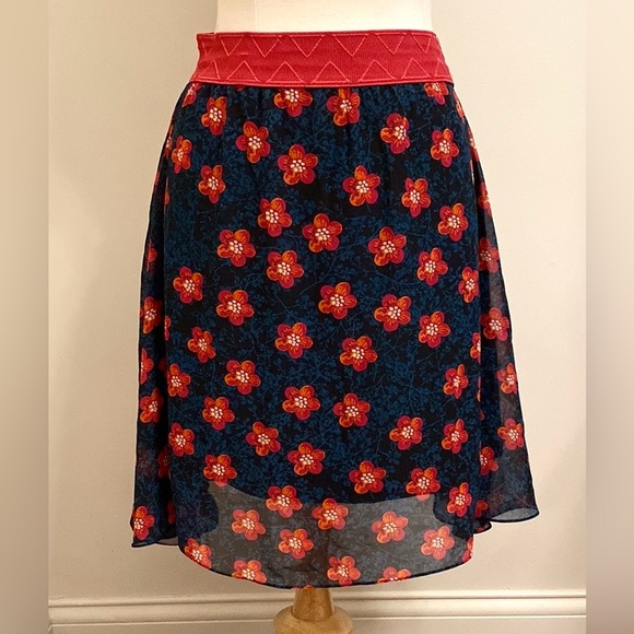 LuLaRoe Dresses & Skirts - LuLaRoe Lola Navy Blue Red Floral SZ S Chiffon Cottagecore Boho Romantic Skirt